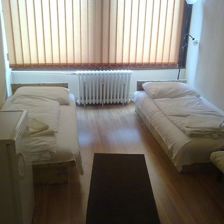 Eszterhazy Karoly Egyetem Hotel เอ็กเกอร์ ภายนอก รูปภาพ